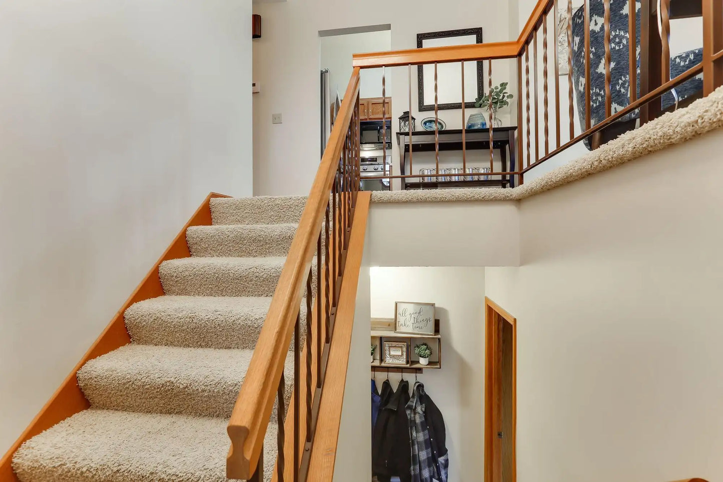 1000 Aston Circle, Burnsville, MN 55337