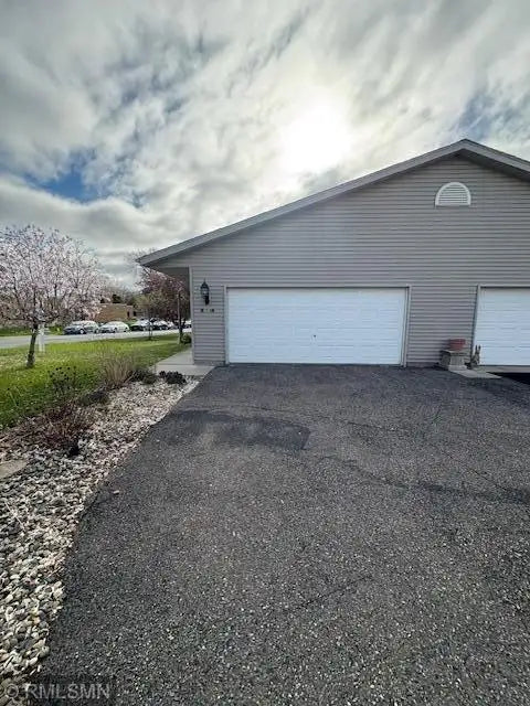 101 Farm Street, Hastings, MN 55033