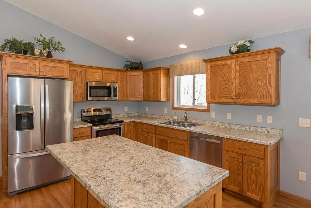 10098 Pin Oak Lane, Brainerd, MN 56401