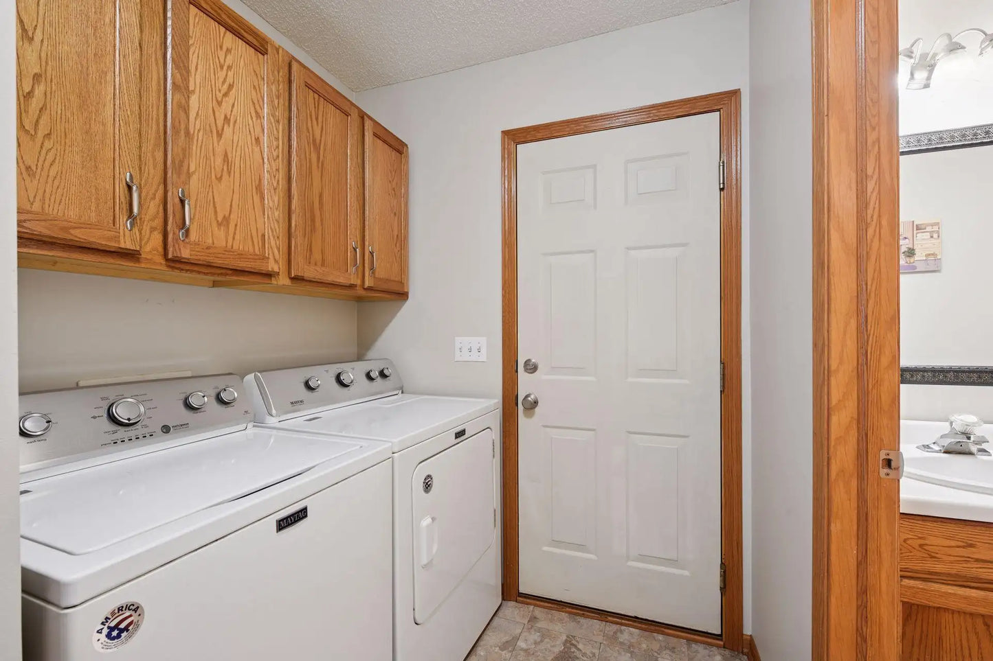 1001 Primrose Lane, Waconia, MN 55387