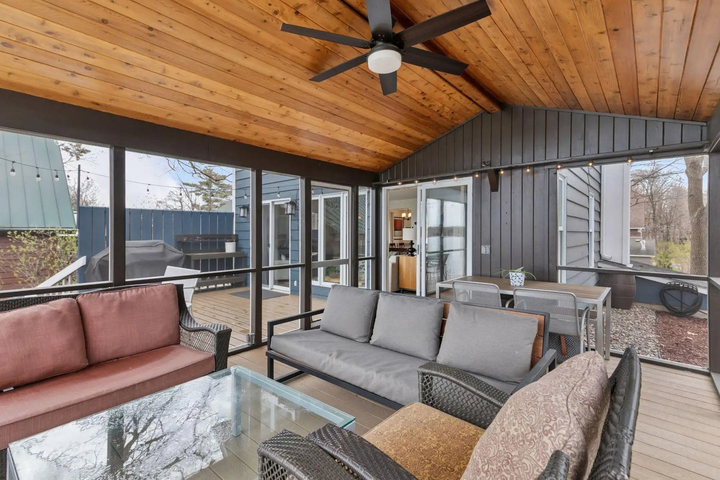 10 Woodlane Street, Tonka Bay, MN 55331