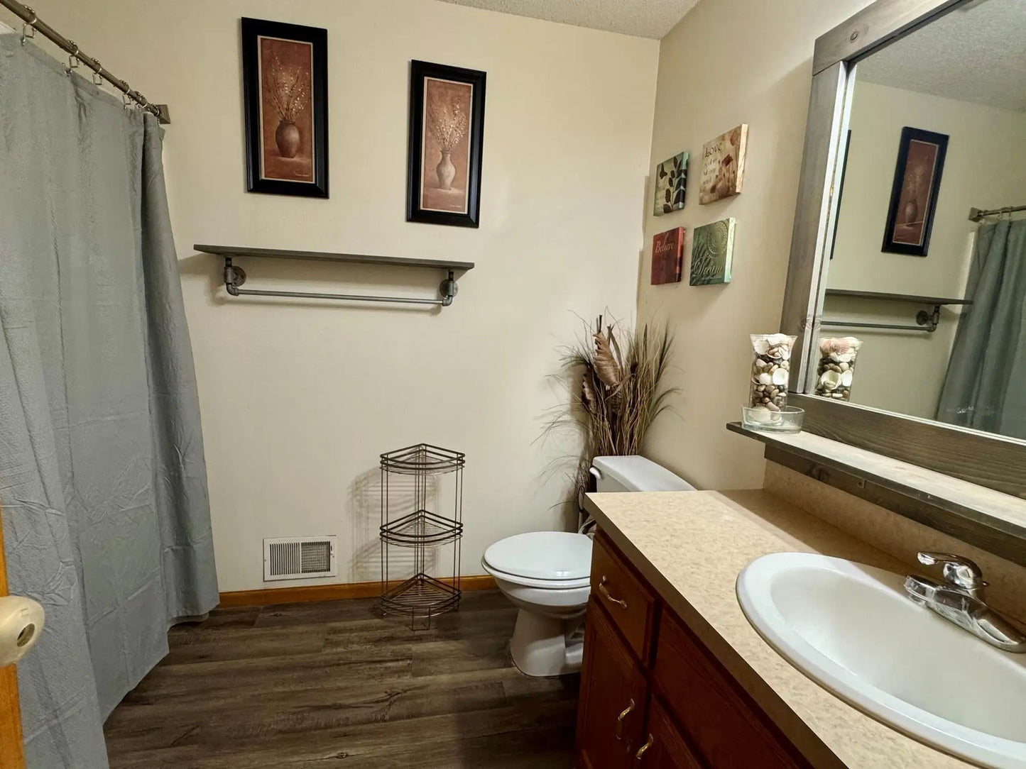 10019 Oakwood Court, Brooklyn Park, MN 55443