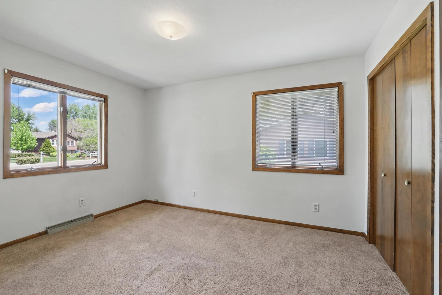 101 Sunset Drive, Belle Plaine, MN 56011