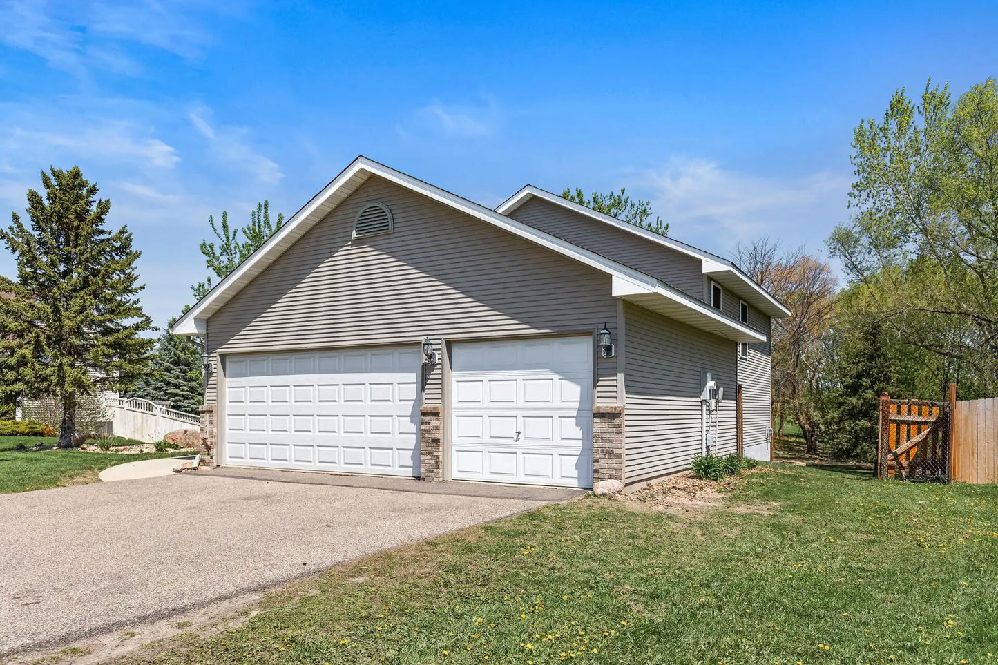 1007 Theresa Marie Drive, Elko New Market, MN 55054