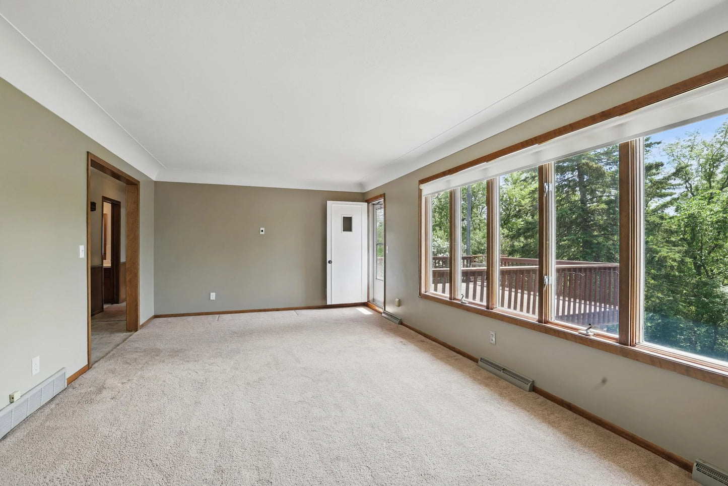 101 Sunset Drive, Belle Plaine, MN 56011